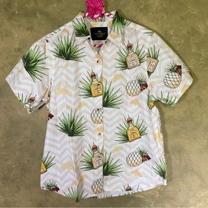 Patron Tequila Simply Perfect Graphic Button Down Shirt Women's Medium Agave Bee